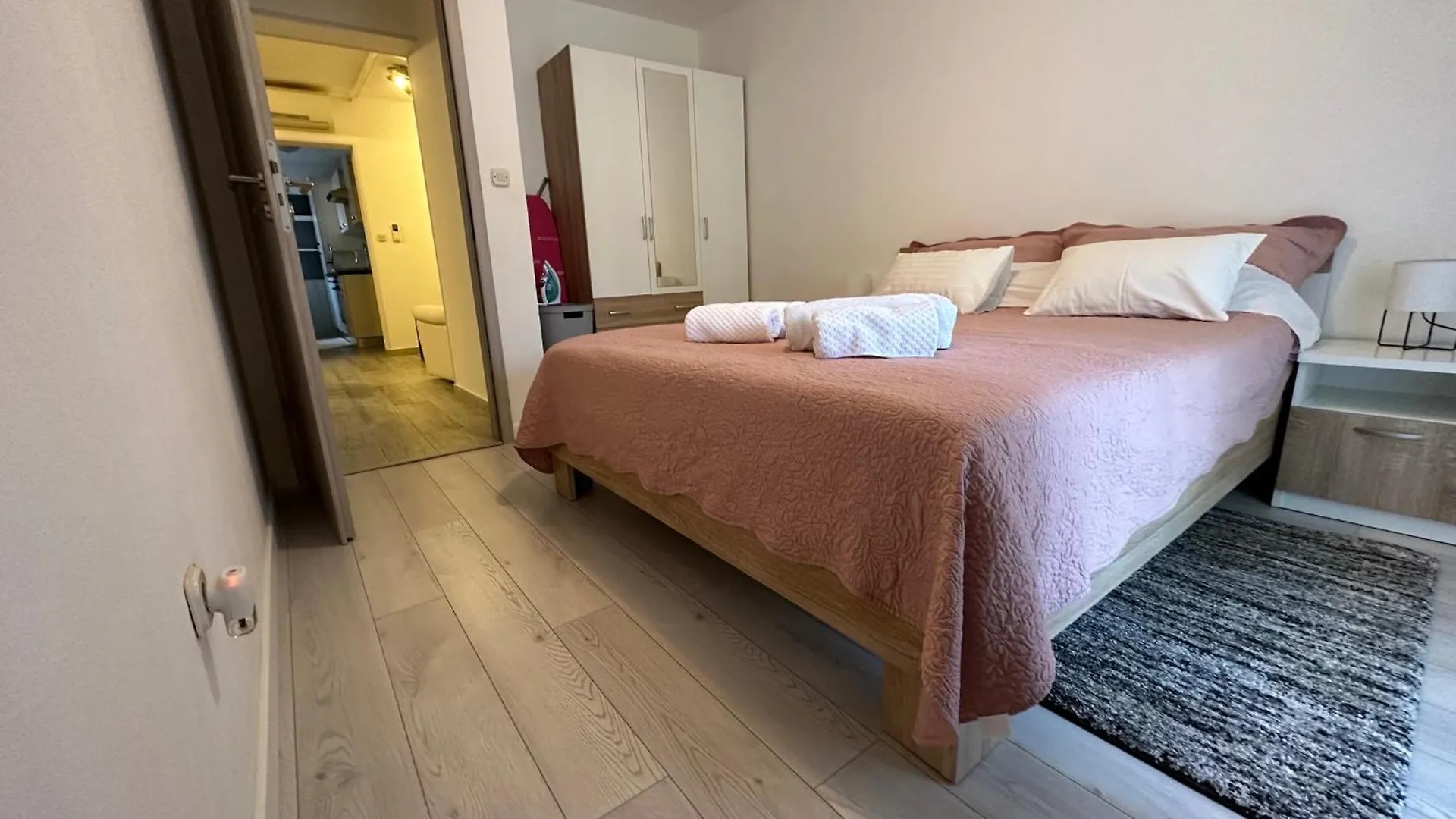 Apartment Petrovski Porec 0*,